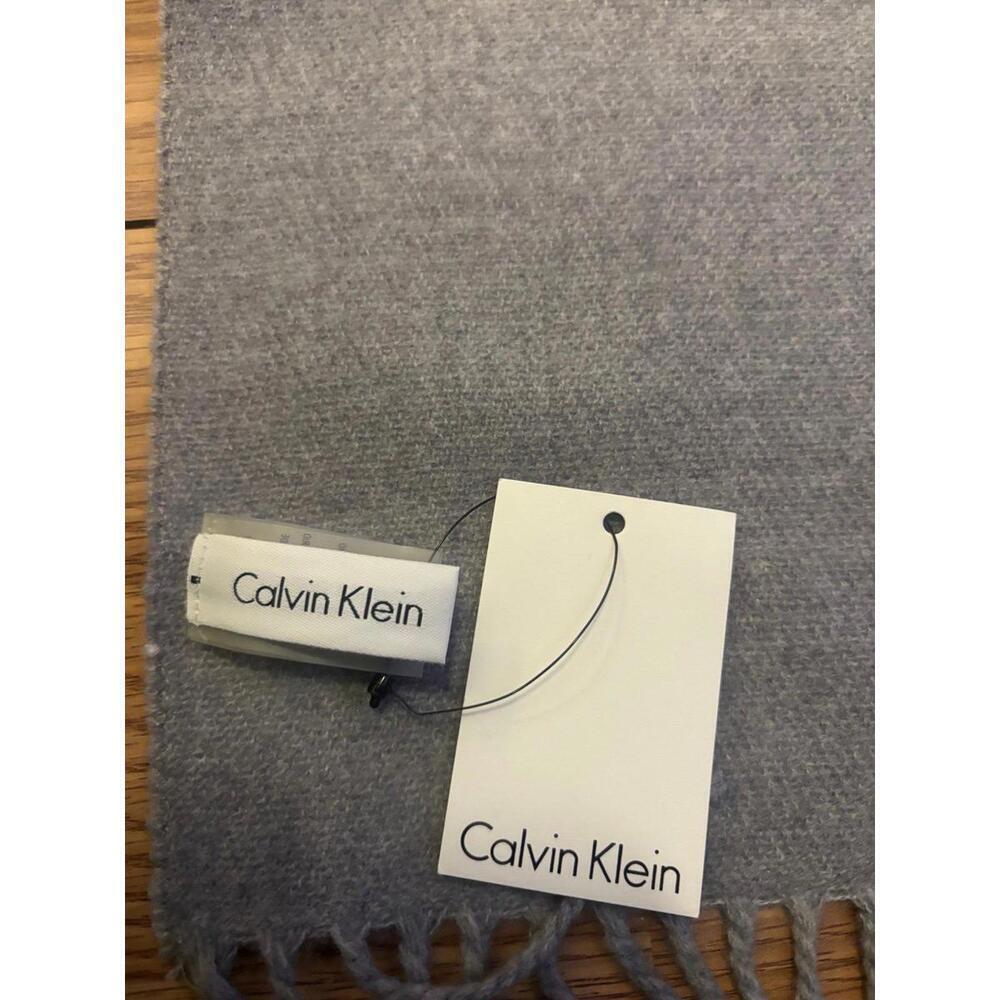 Calvin Klein Grey Plaid Winter Scarf - Picture 4 of 5